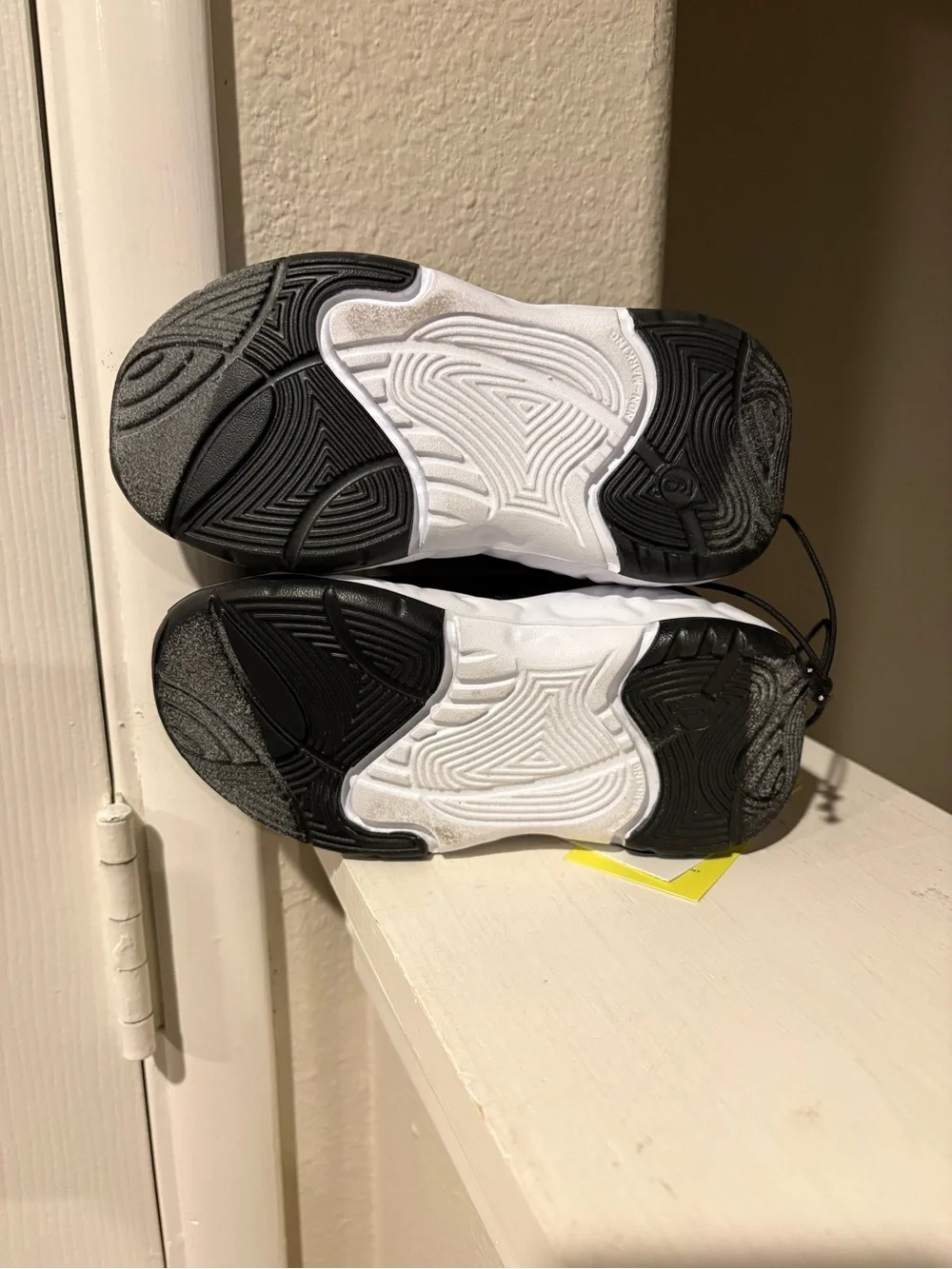 All In Motion Peyton Performance Sneakers Black White Toddler Size 9 NWT